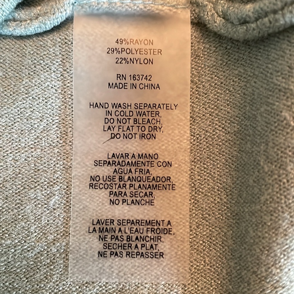 Aedan Sweater Sleeveless Seafoam White Flowers Sweater - Picture 11 of 11